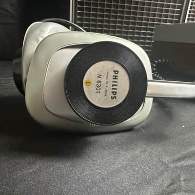 [EXTREMELY RARE] Vintage Philips N2408 Cassette Tape Deck with Original Speakers, Headphones and Optional “Ski Slope” Tape Loader image 8