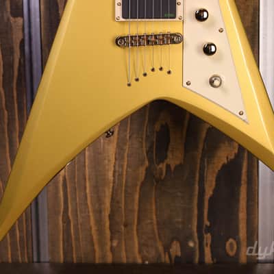 ESP LTD Kirk Hammett Signature KH-V Metallic Gold image 3