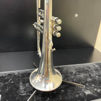 Couesnon Flugelhorn with Brass Bags Double Case - Silver plated image 2