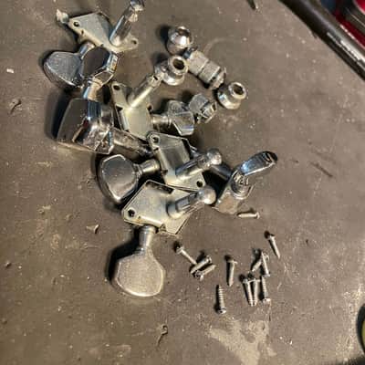 Yamaha 6 inline 80,90 - original tuners for electric guitar image 2