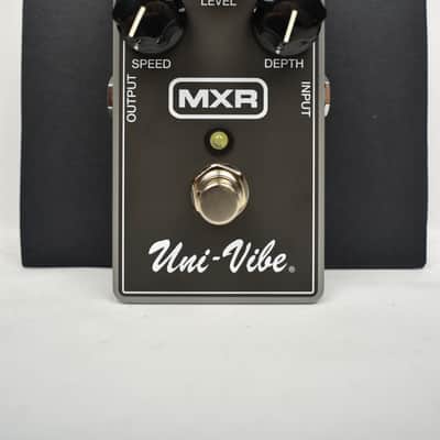 mxr uni vibe black image 2