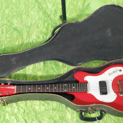 Supro Super Seven Short Scale Guitar w / Original Case Vintage 1965! image 5