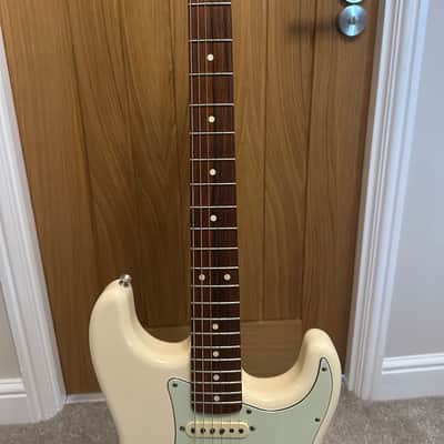 Fender Vintera '60s Stratocaster Modified with Pau Ferro Fretboard 2019 - 2023 - Olympic White image 3