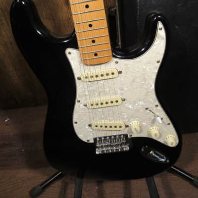 1980s Made in Korea Fender Squier II Stratocaster With Hard Case NICE! image 1