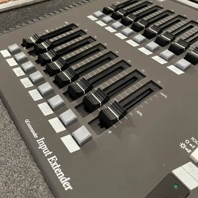 Lightprocessor Q-commander DMX moving light lighting desk image 11
