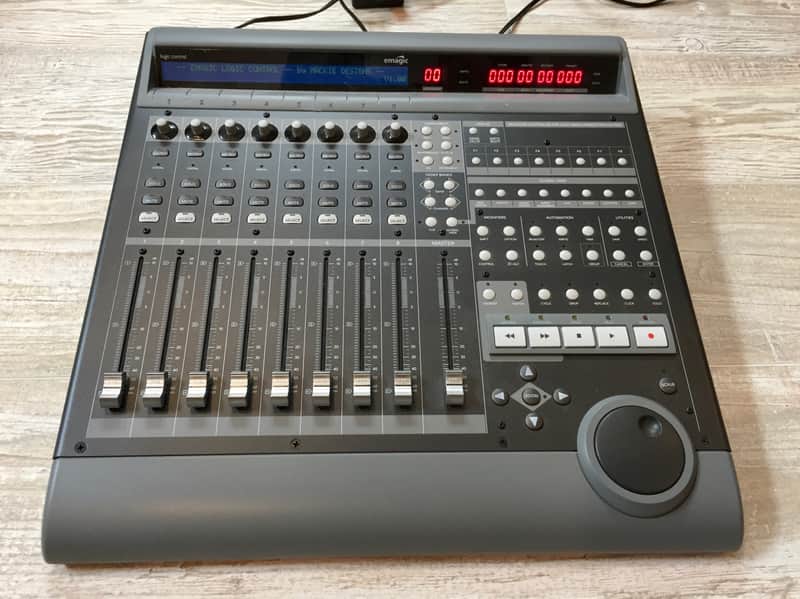 Emagic Logic Control DAW Controller image 1