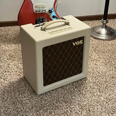 Vox AC4TV 4-Watt 1x10" Tube Combo Amp - Open Back image 2