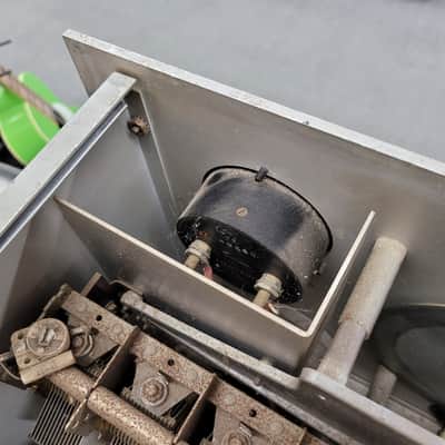 Hewlett Packard Model 650A Test Oscillator - Gray image 15