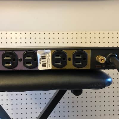 Monster Power Pro 2500 10-Outlet Power Center Conditioner Rack Mount image 6