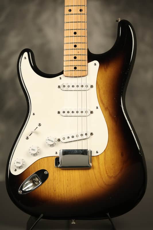 RARE original 1955 Fender LEFT-HANDED Stratocaster Sunburst w/orig. tweed case