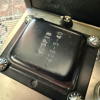 Fender Vibro Champ 6-Watt 1x8" Guitar Combo 1964 - 1967 - Black Panel image 7