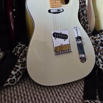 Chapman ML3 Traditional 2024 - Present - Gloss White image 3
