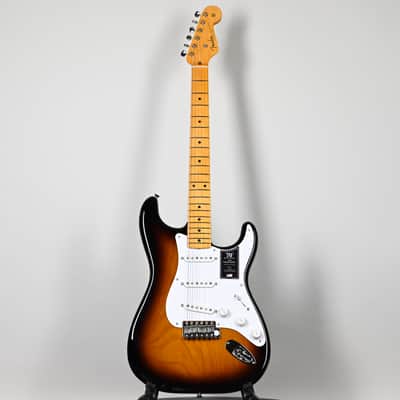 Fender 70th Anniversary American Vintage II 1954 Stratocaster- 2 Color Sunburst 2024 (V703802) image 2