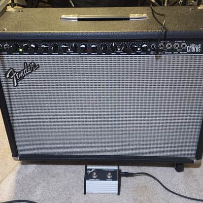 Fender Ultimate Chorus DSP 2-Channel 2 x 65-Watt 2x12" Stereo Solid State Guitar Combo with Onboard Effects 1995 - 2000 - Black - USA image 8
