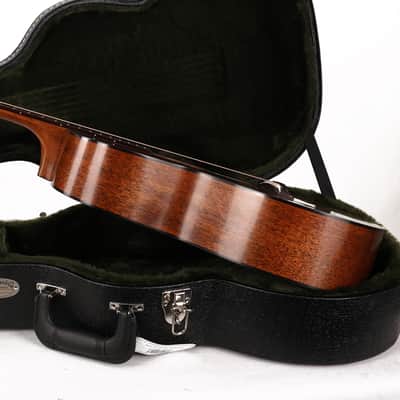 Martin Custom Shop 00 Grand Concert 12-Fret 15-Style Natural Mahogany image 5
