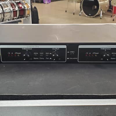 ART Dual Levelar Two channel tube compressor/ leveling amplifier 90's - Black image 1