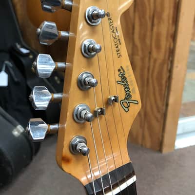 Fender Stratocaster MIJ - Red (1989-90) image 11