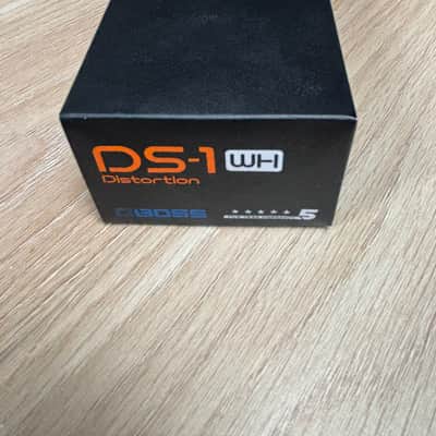 Boss DS-1 WH Distortion White Limited Edition image 7
