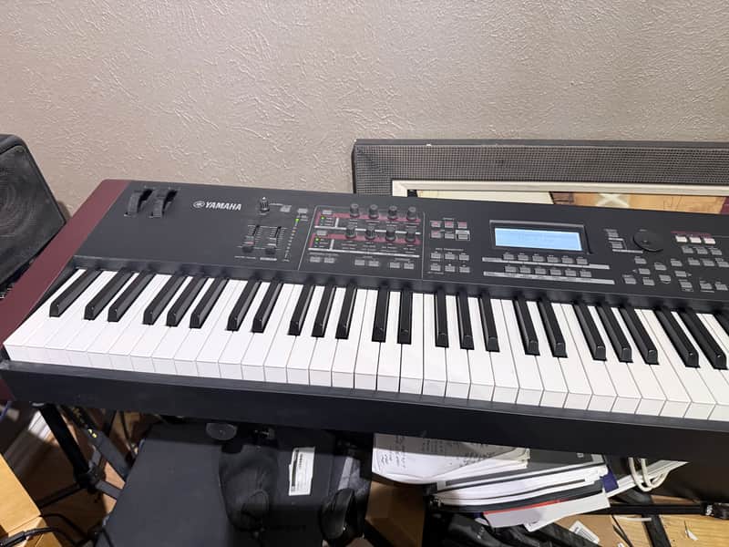 Yamaha MOXF8 Production Synthesizer 2013 - Present - Gray image 1