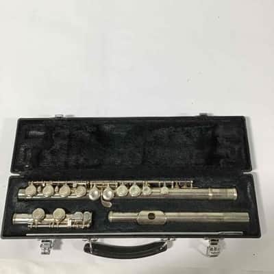 Yamaha YFL-261 Standard Open Hole Flute | Reverb