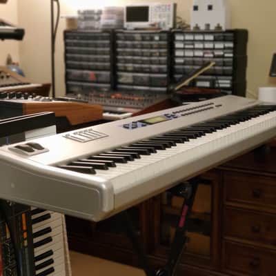 MUST SEE!!! ALESIS QS8.2 STAGE PIANO FULLY SERVICED AND IN AMAZING CONDITION! image 8