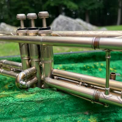 1922 Buescher True Tone Trumpet — Nickel/Silver w/ Engraved Bell — Original Case & Mouthpiece — Freshly Serviced image 13