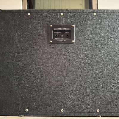 Marshall 2x12 guitar cab image 5