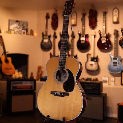 Martin 000E Retro Plus Series Acoustic-Electric Guitar Natural Spruce/Granadillo 1944 image 2