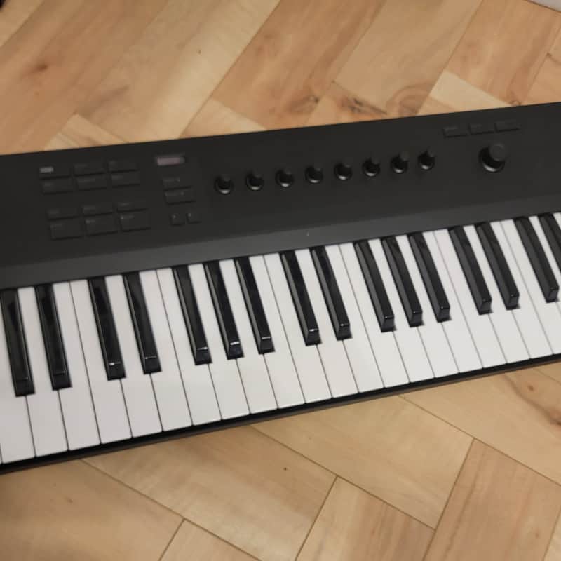 2018 – Present Native Instruments Komplete Kontrol A61 Black