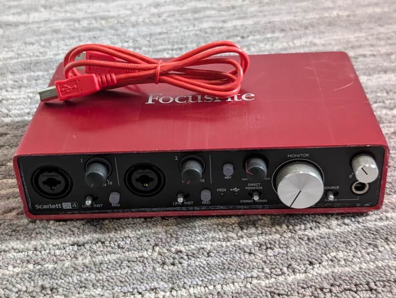 Focusrite Scarlett 2i4 2nd Gen USB Audio Interface 2016 - 2018 - Red / Black image 1