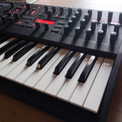 Access Virus Indigo 2 REDBACK LIMITED EDITION only 500 ever made! 37-Key Digital Synthesizer 2010s Black with signature image 21