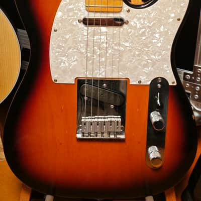 Fender American Standard Telecaster with Maple Fretboard 1998 3 Color Sunburst image 14