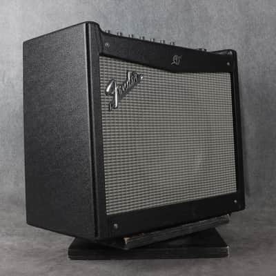 Fender Mustang III V2 Combo Amp - Footswitch - 2nd Hand image 3