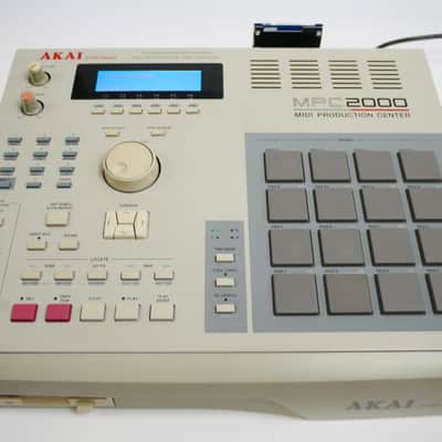 Akai MPC2000 MIDI Production Center 1997 - 2001 - Grey image 2