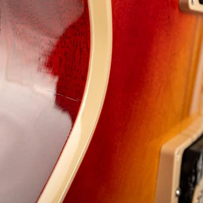 Gibson Les Paul Classic, Heritage Cherry Sunburst | Demo image 10