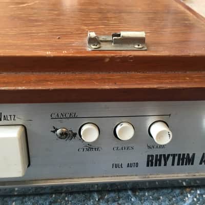 RHYTHM ACE FR-2L RARE VINTAGE 1960 - WOOD image 2