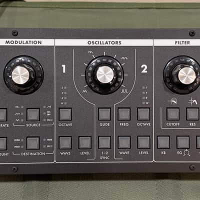 Moog Slim Phatty 2010s - Black image 3