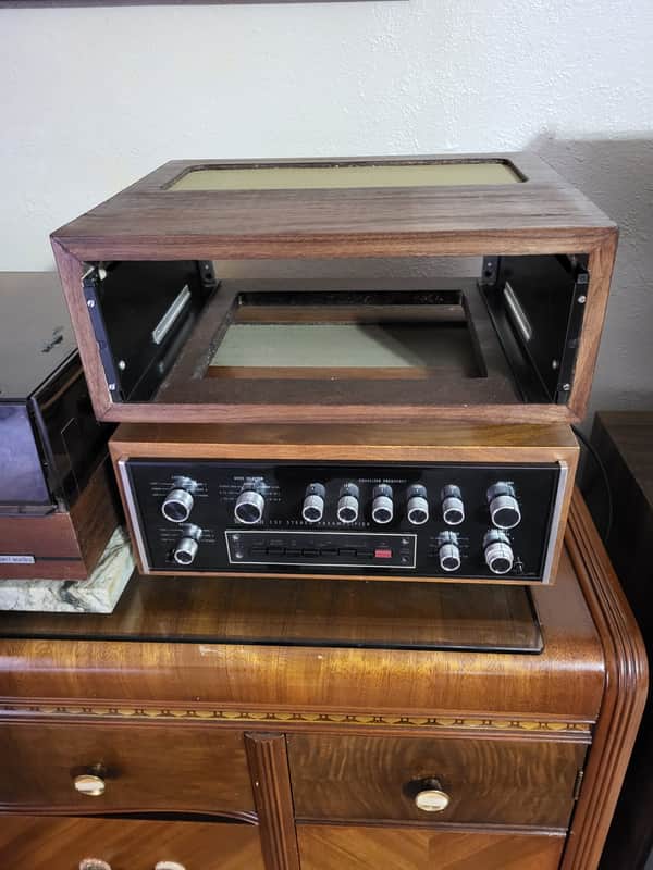 Mcintosh  L52 cabinet