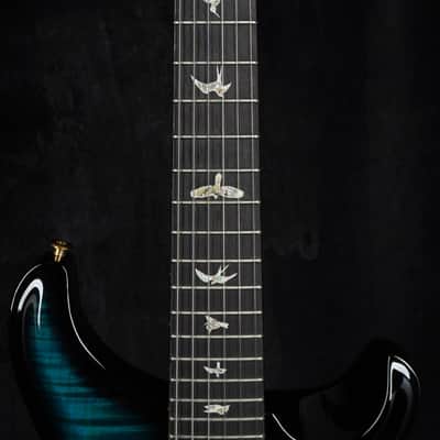 PRS Modern Eagle V in Carroll Blue Wraparound Smokeburst with Ten Top image 4