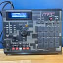 Akai MPC2000XL Classic Sampler 32MB RAM w/ New LCD DIsplay
