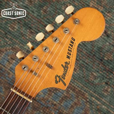 Vintage 1967 Fender Mustang with original case image 11