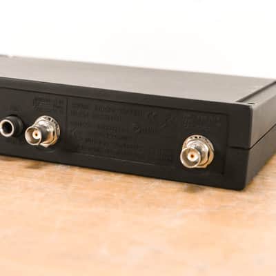 Shure ULXS4 Wireless Receiver - J1 Band: 554-590 MHz (NO POWER SUPPLY) CG0101F image 6