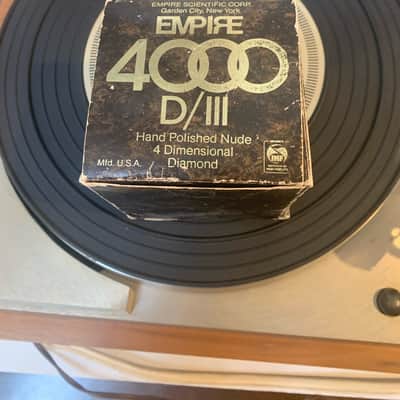 Empire  598 III Troubador  turntable image 6