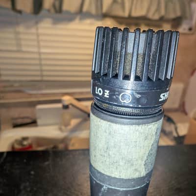 Shure SM57 Cardioid Dynamic Microphone image 4