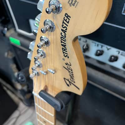 Fender American Special Stratocaster with Maple Fretboard 2013 - Surf Green image 7