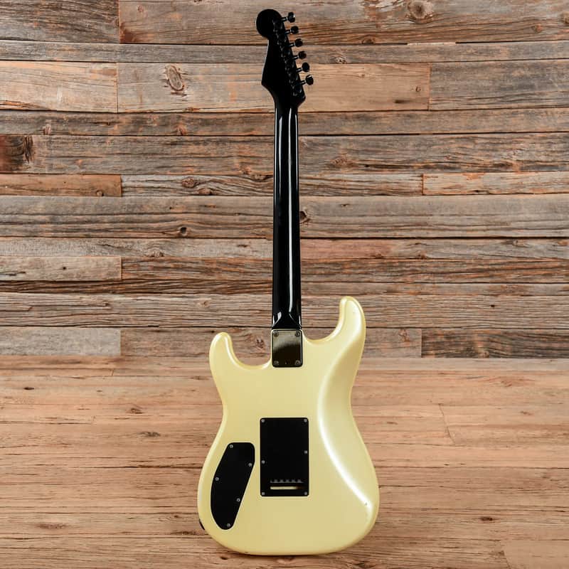 Fender Contemporary Series Stratocaster H 1985 - 1987 image 5