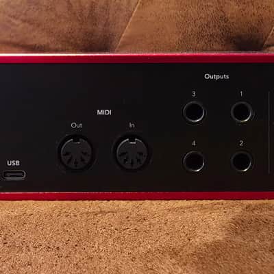 Focusrite Scarlett 4i4 4th Gen USB Audio Interface Red image 4