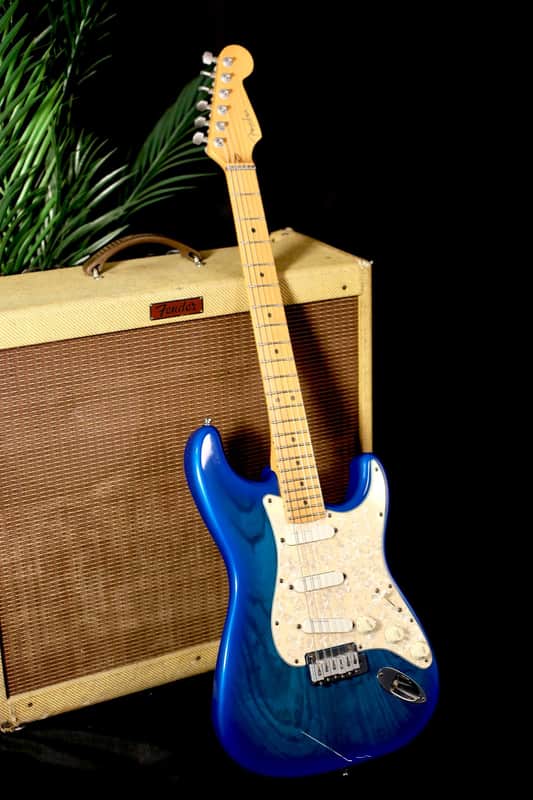 Fender Strat Plus Electric Guitar | Reverb Canada