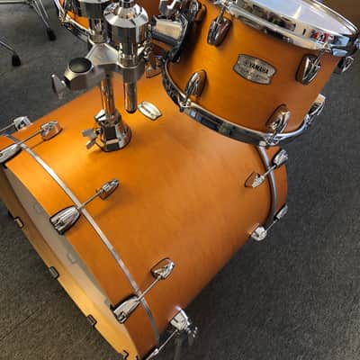 Yamaha Tour Custom Maple Drum Set 22/10/12/16  Caramel Satin image 2