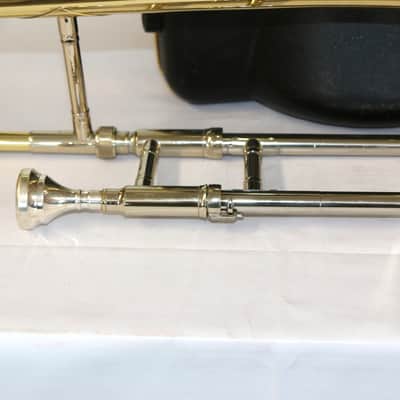 King 606 Trombone W/Hard Case & King 12C Mouthpiece GREAT PRE-OWNED CONDITION image 2